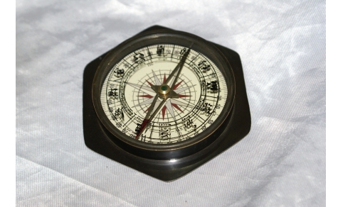 Bussola Kelvin & Hughes 1917 London ottone brunito